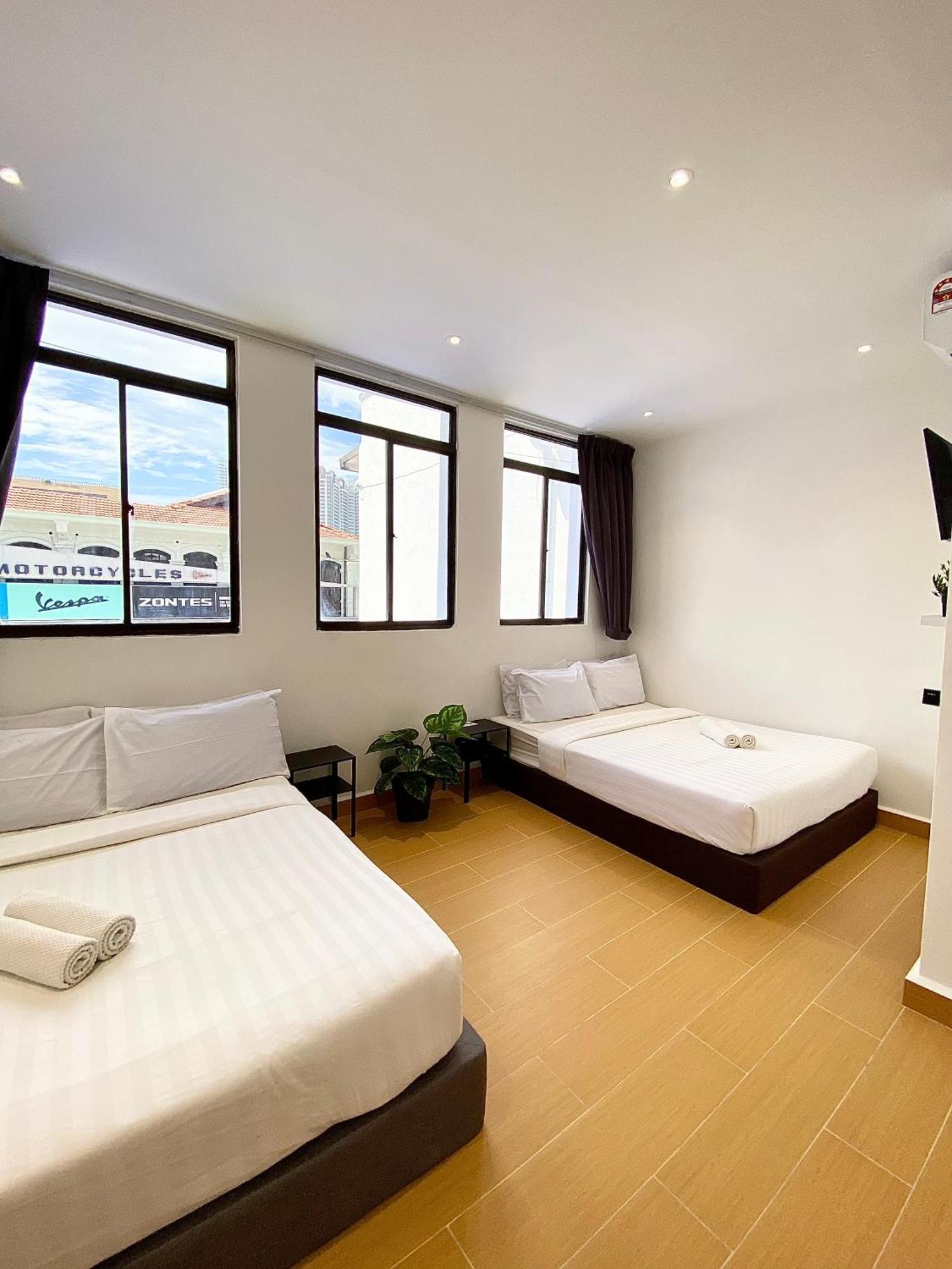 Hotel The 6N By Sky Hive George Town Esterno foto