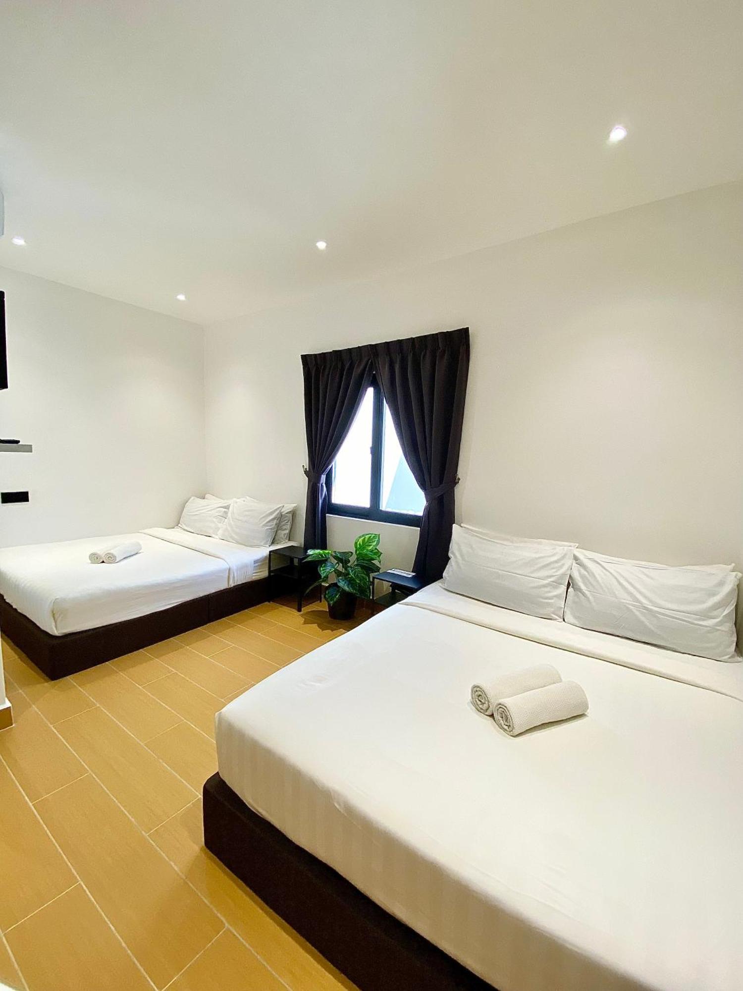 Hotel The 6N By Sky Hive George Town Esterno foto