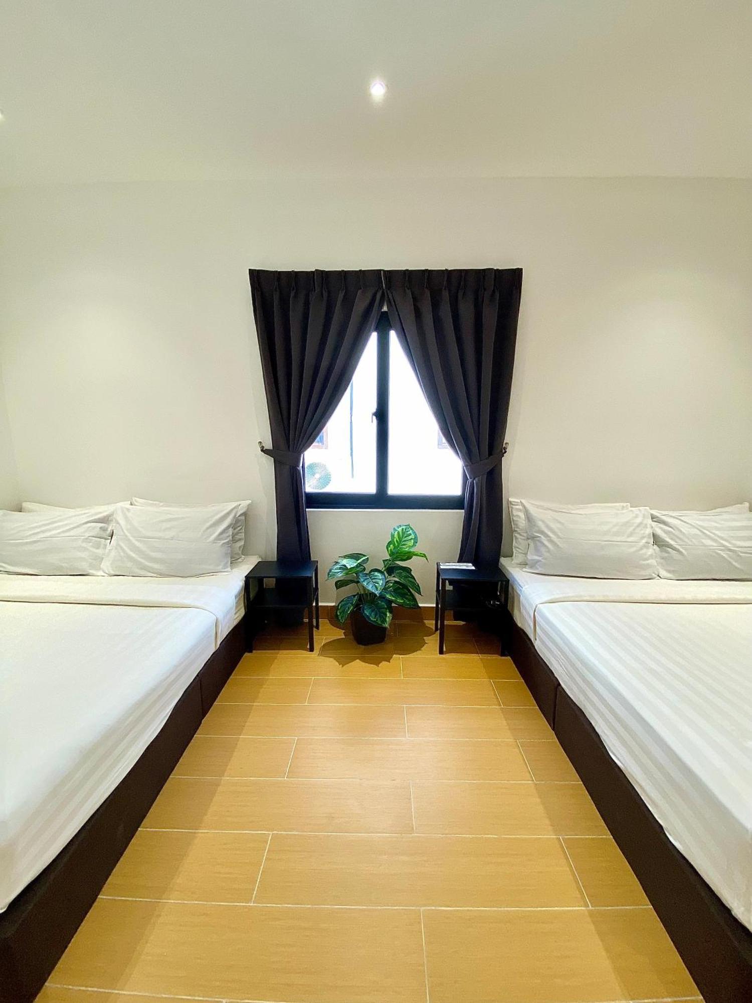 Hotel The 6N By Sky Hive George Town Esterno foto