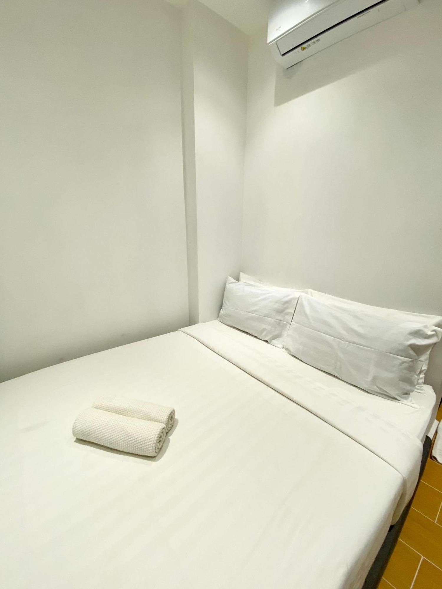 Hotel The 6N By Sky Hive George Town Esterno foto